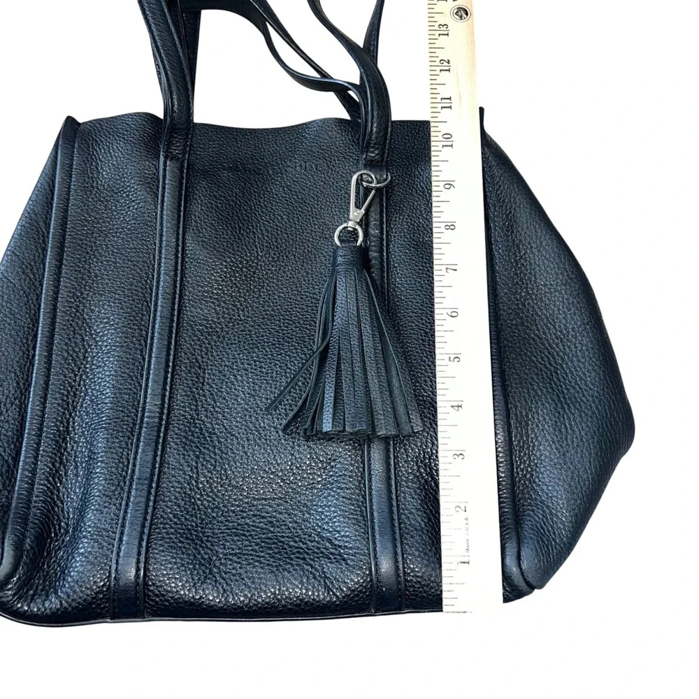 Marc Jacobs The Tag Tote Black‎ Leather Bag